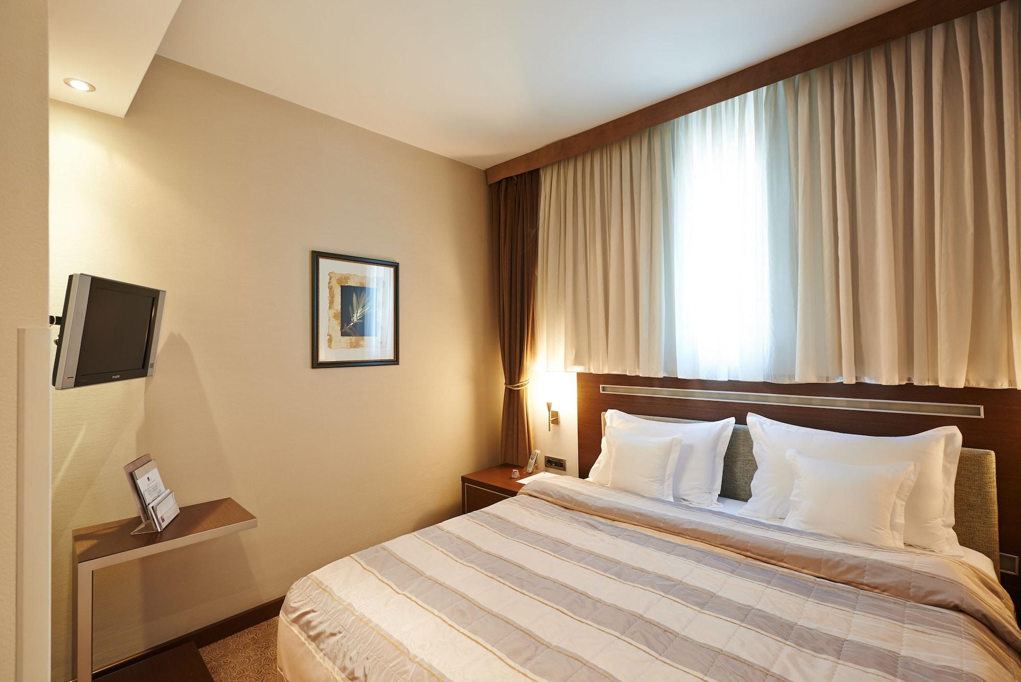 In Hotel Beograd מראה חיצוני תמונה