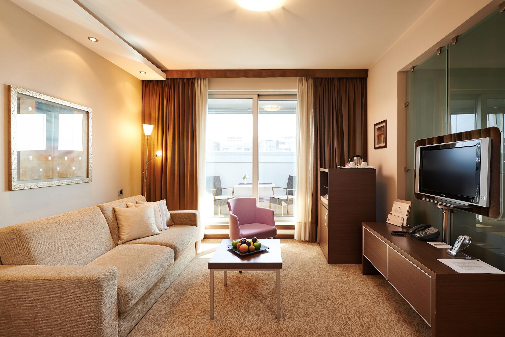In Hotel Beograd מראה חיצוני תמונה